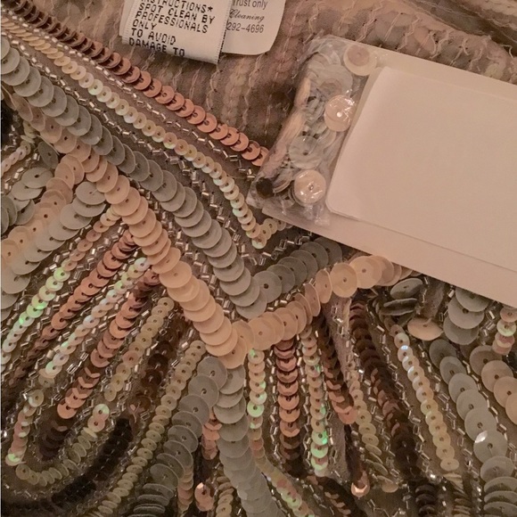 Jovani Gold Sequinned Mini - Picture 4 of 4